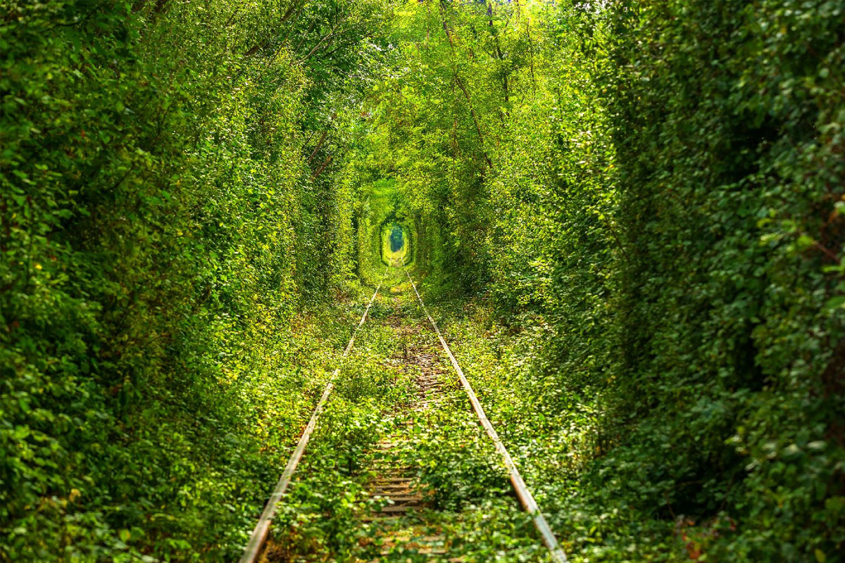 Tunnel de l'amour en Ukraine