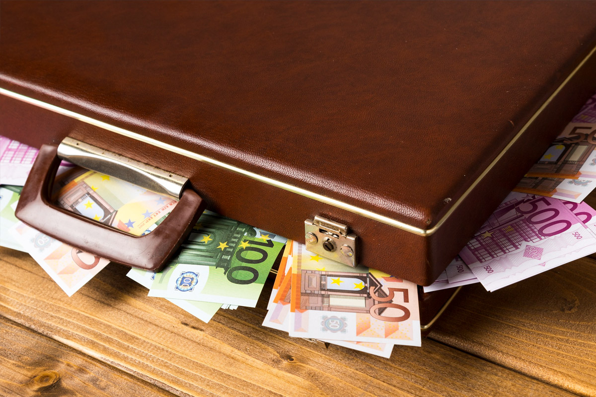 valise avec billets euros