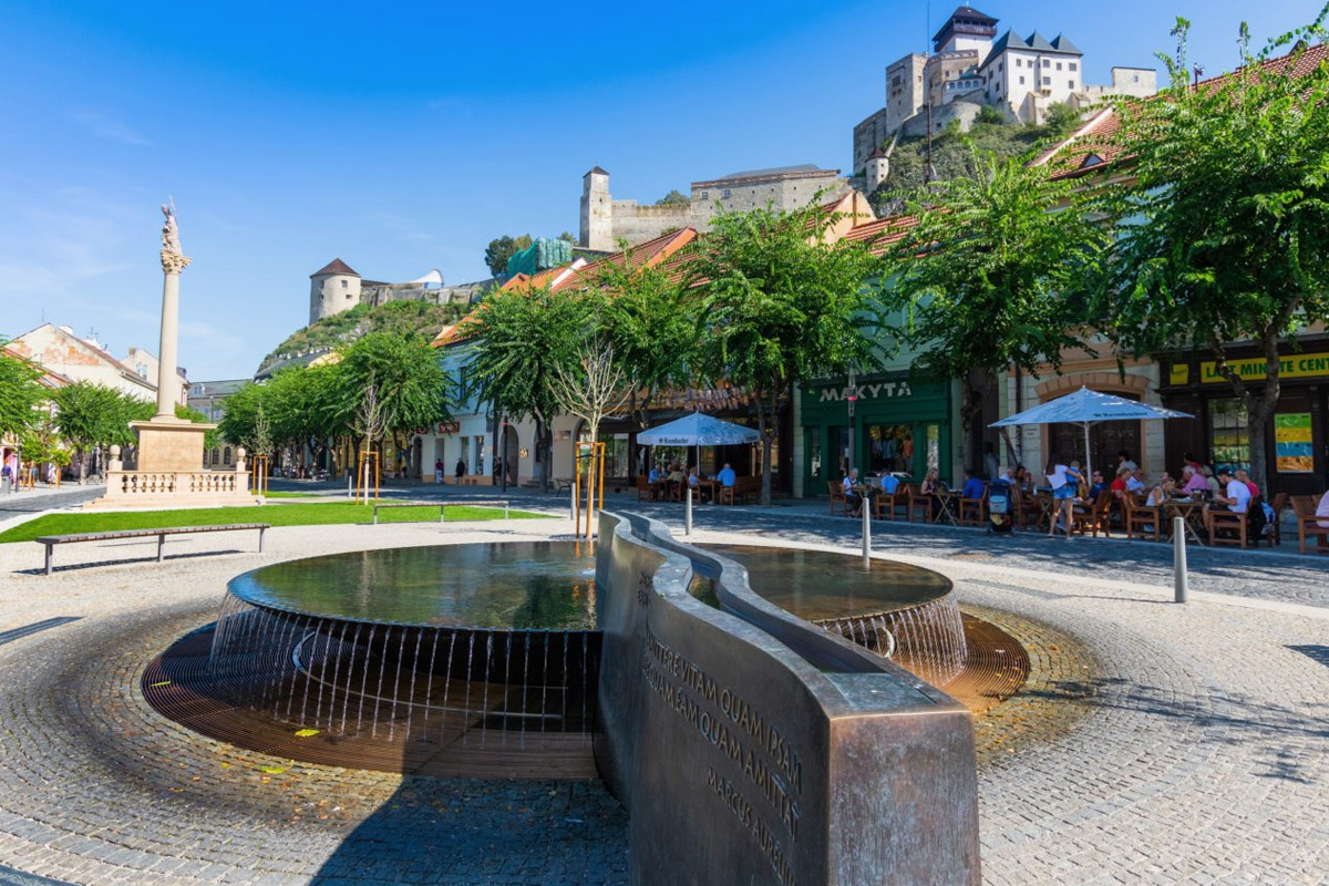 place Mierové